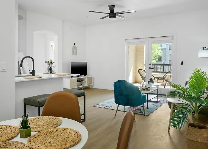 Apartment Cozysuites By The Stadium With Pool 03 *