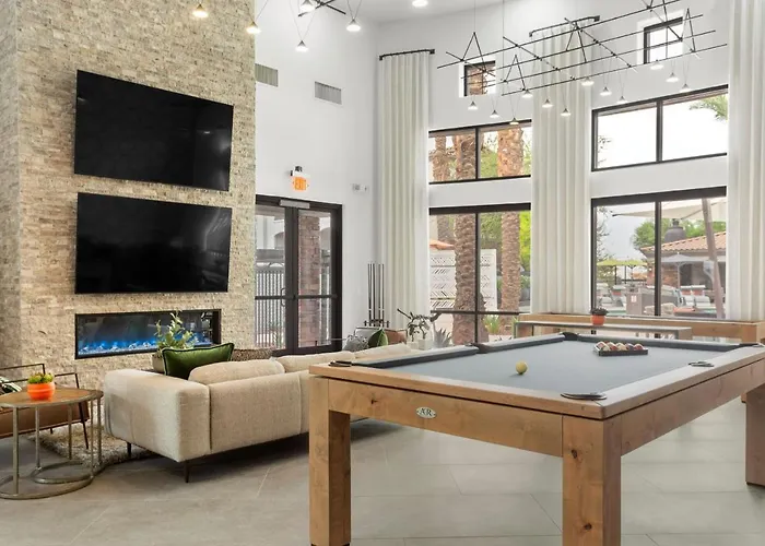Apartment Cozysuites By The Stadium With Pool 03 Glendale